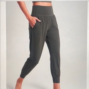 Athleta Salutation jogger